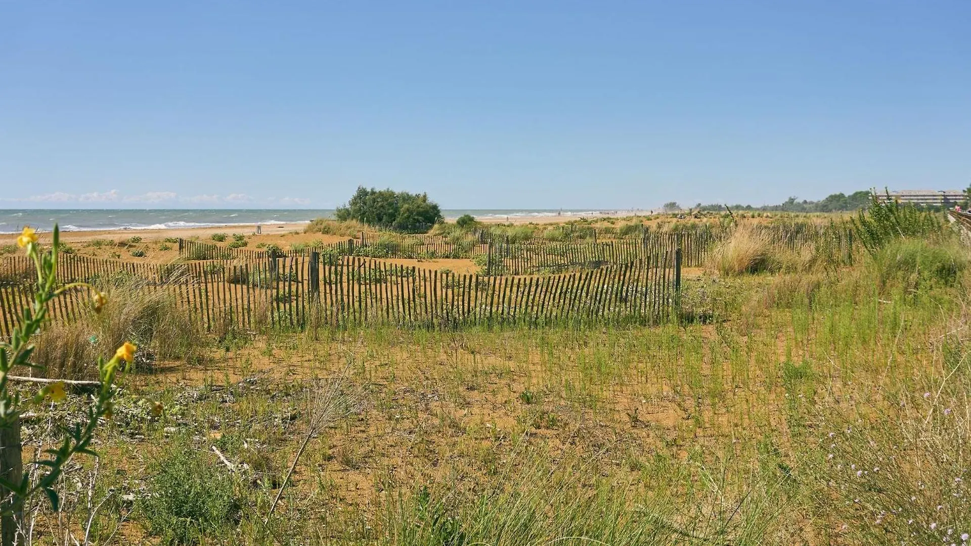 Embrace The Sea Breeze In Bibione Apartment Italy
